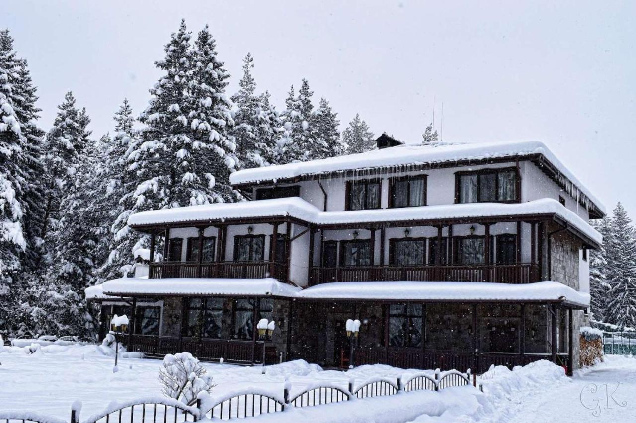 St.George Hotel Govedarți Exterior foto